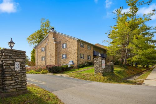 a-1068 Armstrong Mill Rd, Lexington, KY, 40517-3152 | Card Image