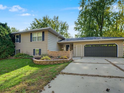2516 58th Street Nw, Rochester, MN, 55901 | Card Image
