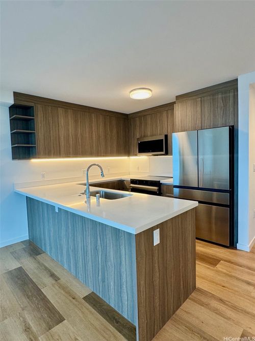 apt-3316r-1500 Rycroft St, Honolulu, HI, 96814-7068 | Card Image