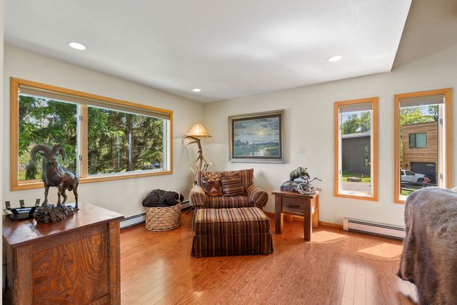 Large living room | Image 8