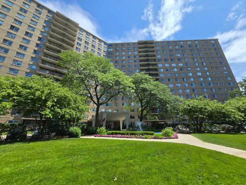 apt-606-7033 N Kedzie Ave, Chicago, IL, 60645-2810 | Card Image