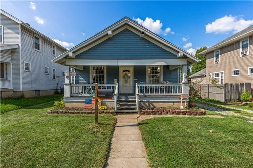 215 Main St, New Lebanon, OH, 45345-1226 | Card Image