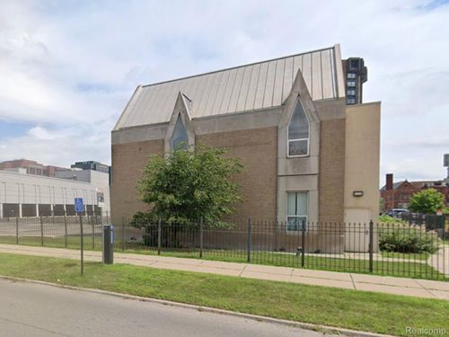 60 E Warren Ave, Detroit, MI, 48201-1312 | Card Image