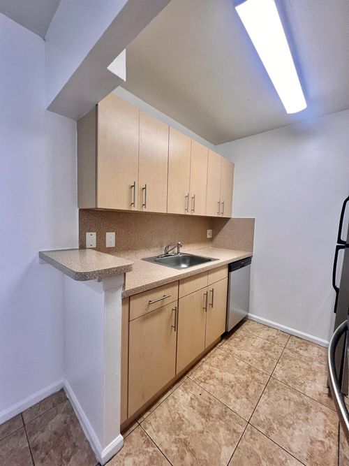 apt-b24-1500 N Congress Ave, West Palm Beach, FL, 33401-1708 | Card Image