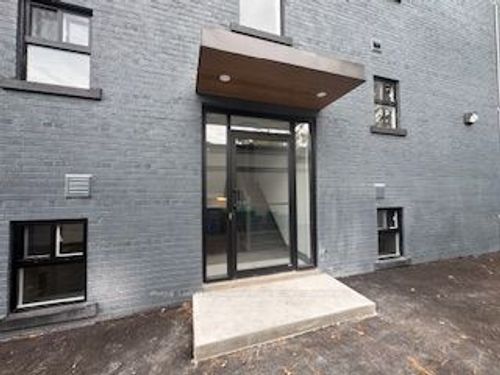 4-328 Lakeshore Rd E, Mississauga, ON, L5G1H4 | Card Image