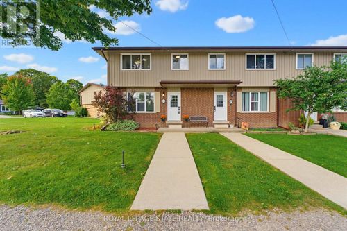 15 Seneca Street S, Haldimand, ON, N0A1E0 | Card Image