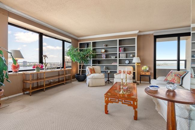 APT-18B - 85 E India Row, Condo with 2 bedrooms, 3 bathrooms and 1 parking in Boston MA | Image 4