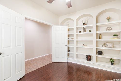 10707 Axis Xing, San Antonio, TX, 78245-3447 | Card Image