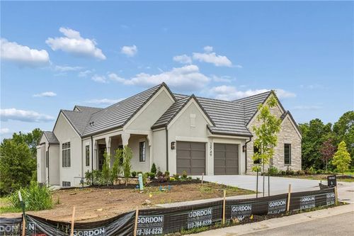13749 Pembroke Cir, Leawood, KS, 66224 | Card Image