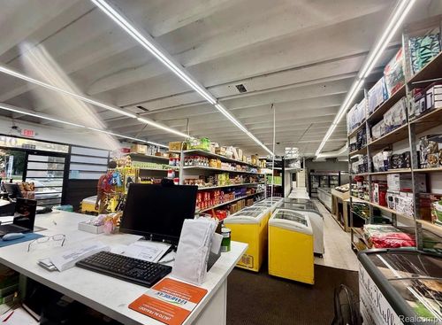 31850 Ryan Rd, Warren, MI, 48092-3767 | Card Image