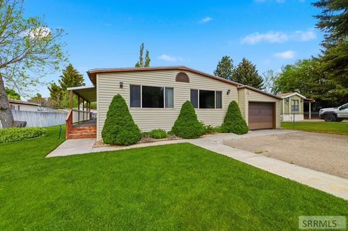 640 E Coachman Cir, Idaho Falls, ID, 83402 | Card Image