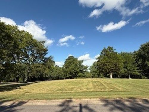 1605 Oak Mountain Dr, Columbia, TN, 38401 | Card Image