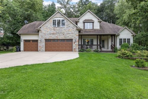 960 Mesquite Dr, Coralville, IA, 52241-3313 | Card Image