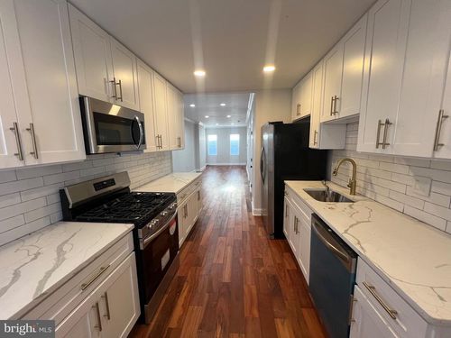 223 N Milton Ave, BALTIMORE, MD, 21224-1012 | Card Image