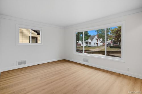 344 Chestnut Avenue, Hazel Park, MI, 48030 | Card Image