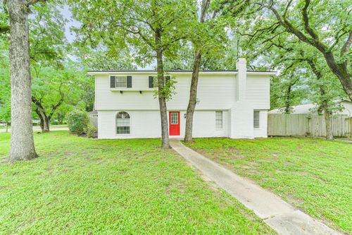 912 Brook Forest Dr, Conroe, TX, 77385 | Card Image