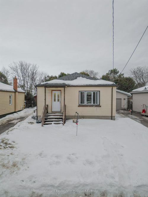 979 Morin St, North Bay, ON, P1B5S4 | Card Image
