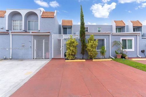 27-3770 W 8th Ln, Hialeah, FL, 33012-7297 | Card Image