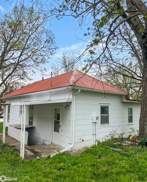 107 E Vest St, Jefferson, IA, 50129-2752 | Card Image