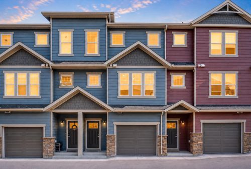 246 Cranbrook Sq Se, Calgary, AB, T3M3E3 | Card Image