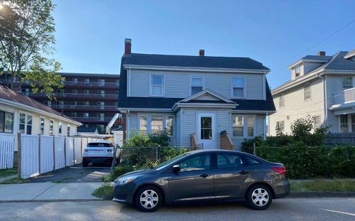 20 Ellington Rd, Quincy, MA, 02170-1906 | Card Image