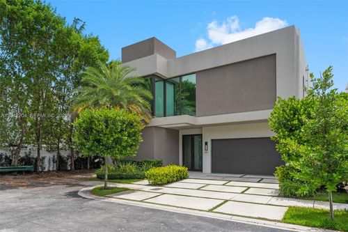 6814 Nw 104th Ct, Doral, FL, 33178-3474 | Card Image