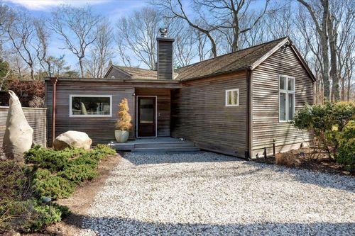 418 Three Mile Harbor Hc Rd, East Hampton, NY, 11937-4103 | Card Image