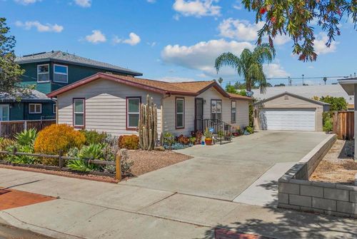 84 Amherst Street, San Diego, CA, 92115 | Card Image