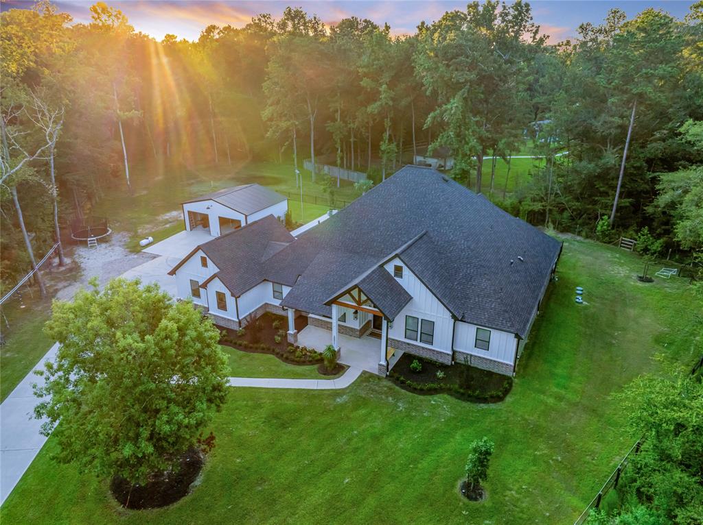 Commons Woods Ct, Huffman, TX 77336