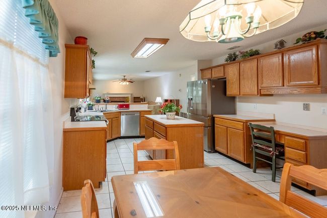 806 Cherry St, House other with 4 bedrooms, 3 bathrooms and null parking in Neptune Beach FL | Image 18