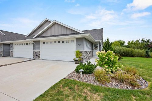 33-4842 N Marlo Way, GRAND CHUTE, WI, 54913 | Card Image