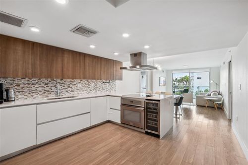 unit-402-1025 92nd St, Bay Harbor Islands, FL, 33154-2889 | Card Image