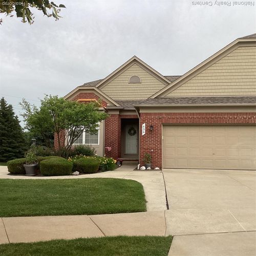 636 Zion Ct, Howell, MI, 48843-9206 | Card Image