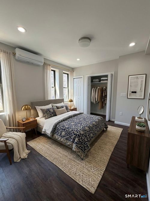 6-27 Main St, New Britain, CT, 06051-2501 | Card Image