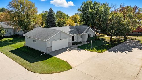 1221 Cedar Way E, West Fargo, ND, 58078-3373 | Card Image