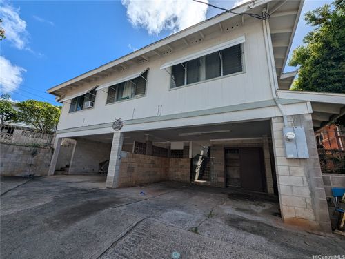 4310 Likini St, Honolulu, HI, 96818-1136 | Card Image