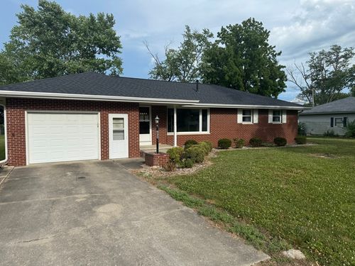 208 N Wisconsin St, Atwood, IL, 61913-7142 | Card Image