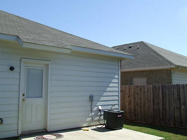 422 Blake Ln, Home with 3 bedrooms, 2 bathrooms and null parking in Midlothian TX | Image 7