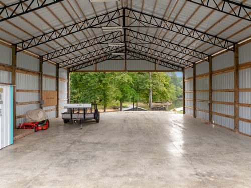 348 Yarbro Harbor Dr, Decaturville, TN, 38329-5419 | Card Image