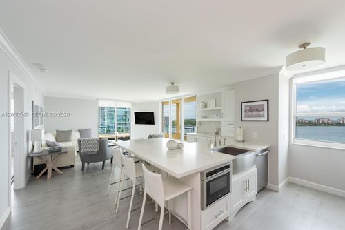 1102-90 Alton Rd, Miami Beach, FL, 33139-6874 | Card Image