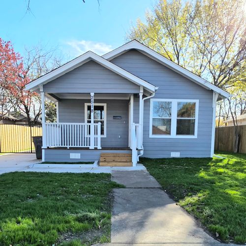 2518 W Clarendon Dr, Dallas, TX, 75211-5348 | Card Image