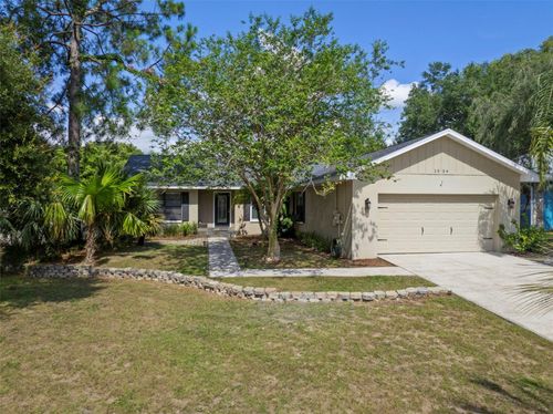 1004 Classic Dr, Valrico, FL, 33594-6608 | Card Image