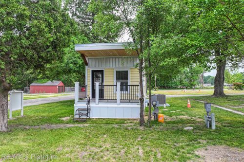 29 Retreat Way, Fenton Charter Township, MI, 48430 | Card Image