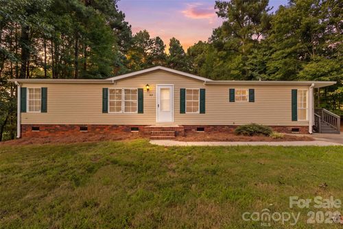 223 Ridge Creek Dr, Troutman, NC, 28166-7717 | Card Image