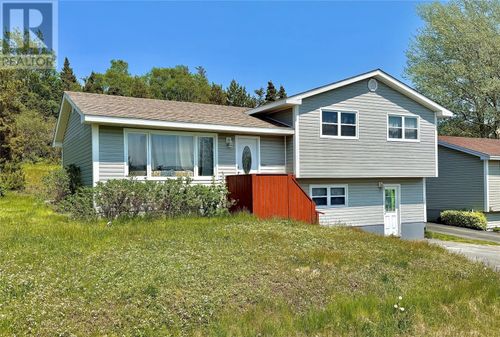9 Valleyview Hts, Clarenville, NL, A5A1Z9 | Card Image