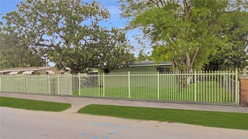 3015 Nw 83rd St, Miami, FL, 33147-4041 | Card Image