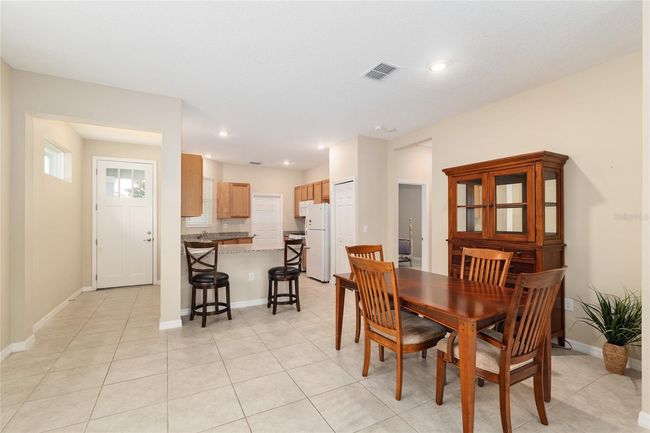 9820 Sw 99 Th Loop, House other with 2 bedrooms, 2 bathrooms and null parking in Ocala FL | Image 16