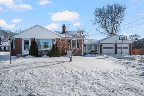 2 Ward Ave, North Providence, RI, 02904-3616 | Card Image