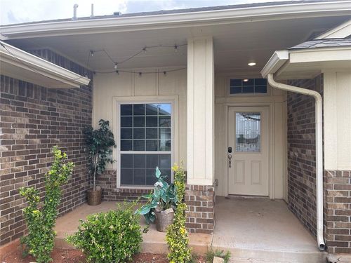 18321 Groveton Blvd, Edmond, OK, 73012-6896 | Card Image