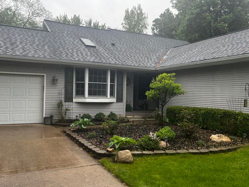 6882 Beechwood Dr, Saranac, MI, 48881-9667 | Card Image
